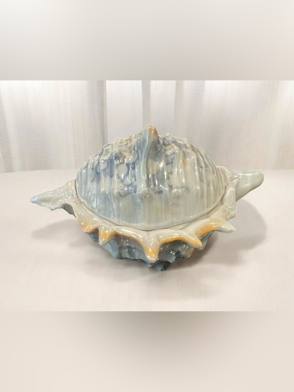 Vintage 1900 Royal Bayreuth iridescent porcelain conch shell-shaped Bowl.